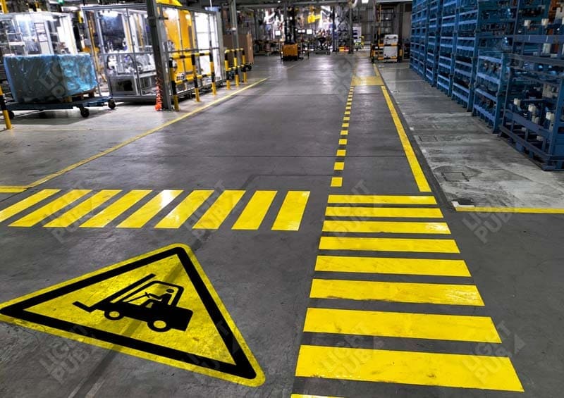 Signalétique de prévention des dangers en industrie pour les personnes en situation de handicap auditif